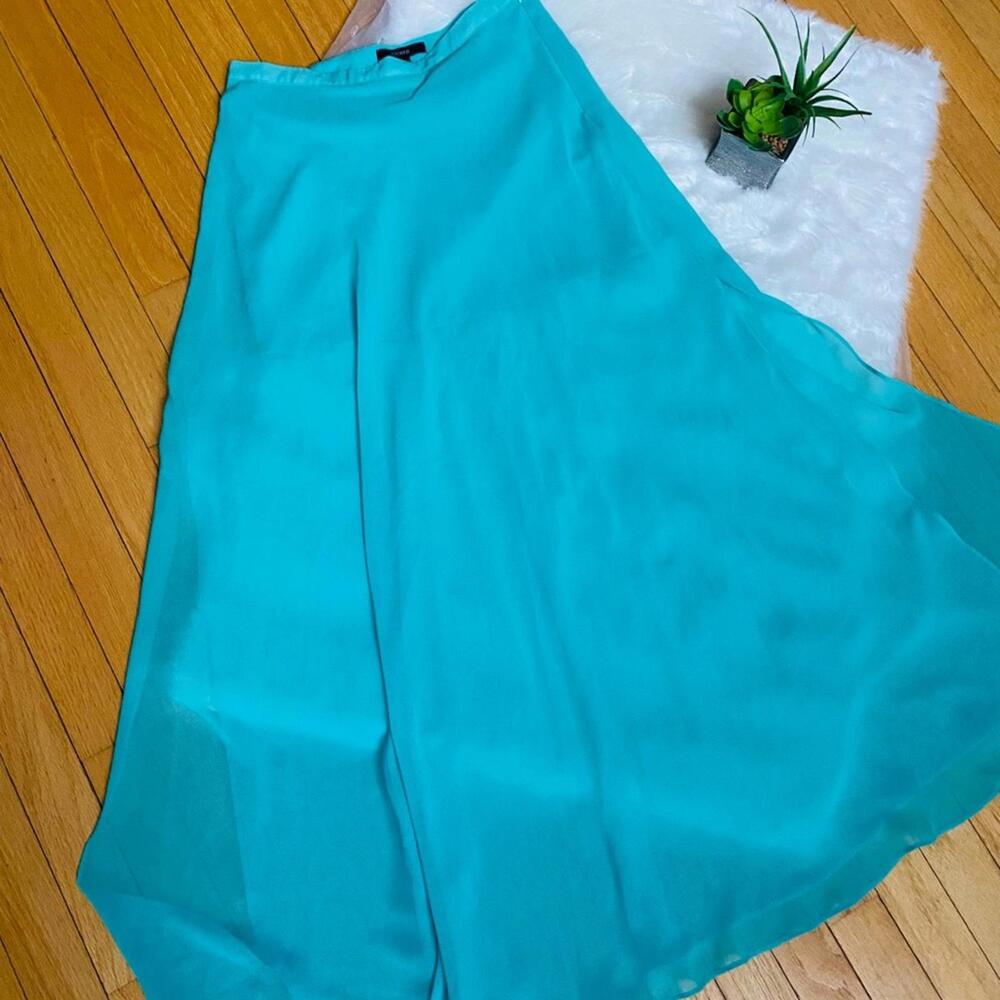 Forever 21 Women's Turquoise Flowing Skirt Size M